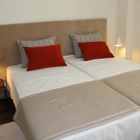 Apartment V2 Patroves